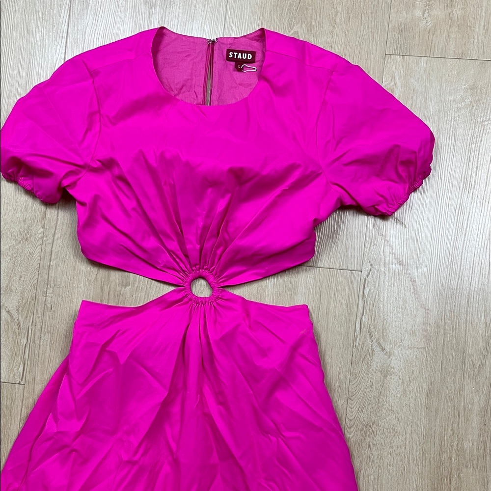 NEW Staud Calypso Cutout maxi Dress
Bougainvillea Pink, SMALL 1632 - Picture 6 of 9
